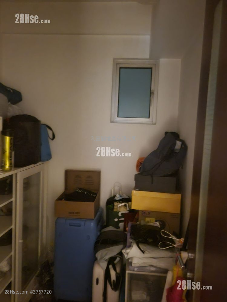 The Harbourside Sell 2 Bedrooms , 2 Bathrooms 751 ft²