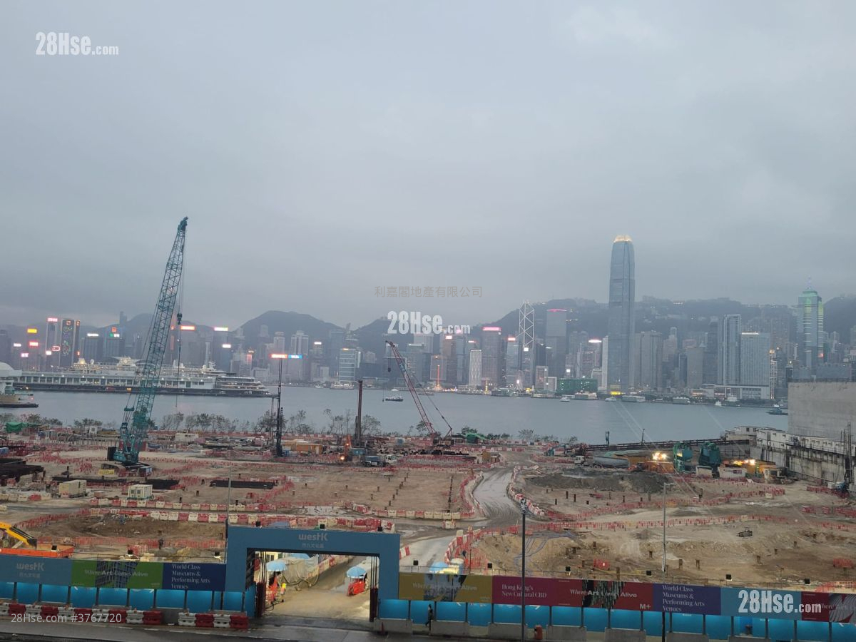 The Harbourside Sell 2 Bedrooms , 2 Bathrooms 751 ft²