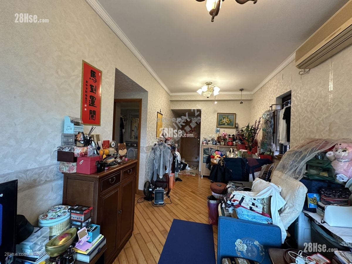 Castello Sell 547 ft²