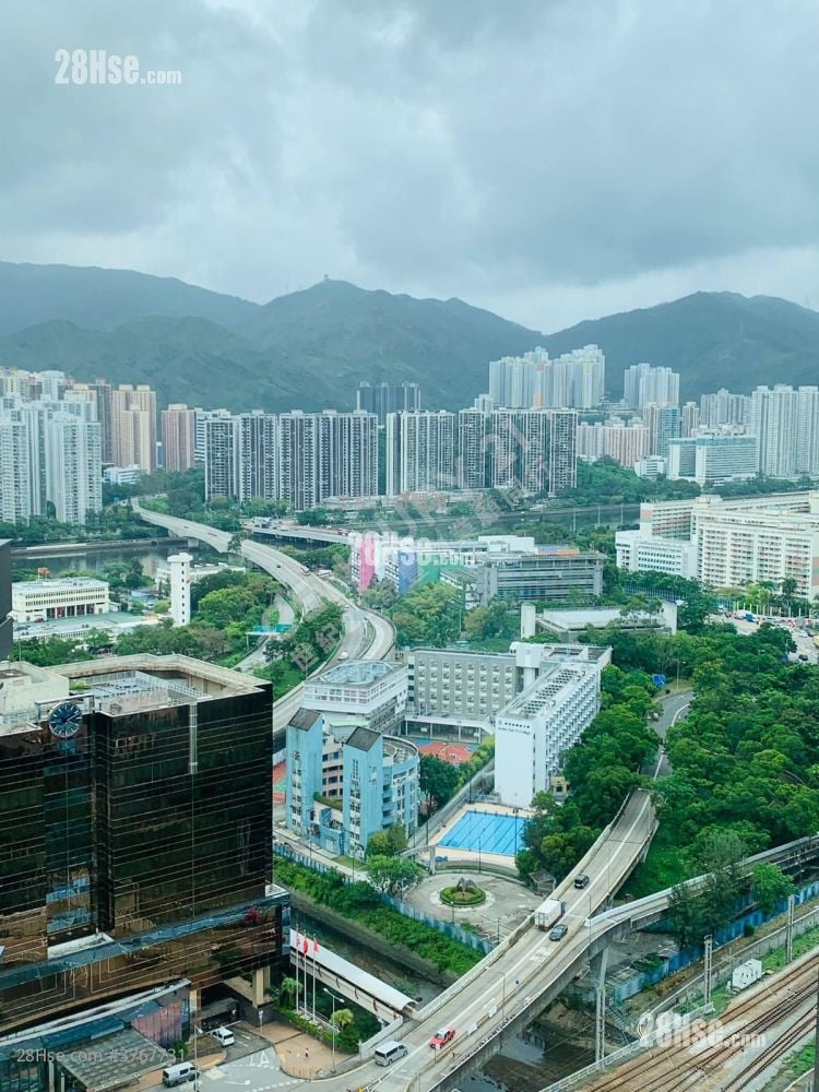 The Arles Sell 228 ft²