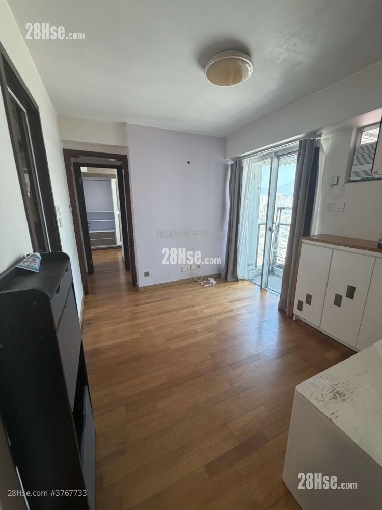 Grand Waterfront Rental 2 Bedrooms , 1 Bathroom 384 ft²