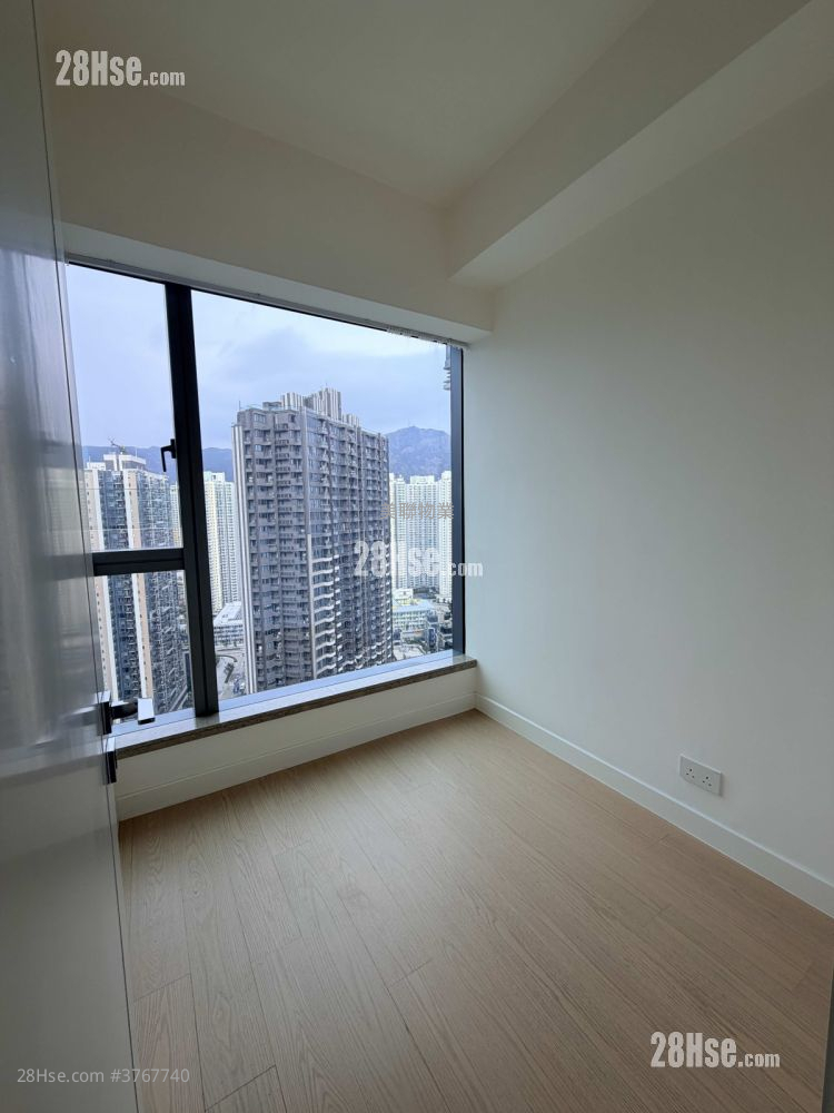 Monaco 售盘 3 房 , 2 浴室 727 平方尺