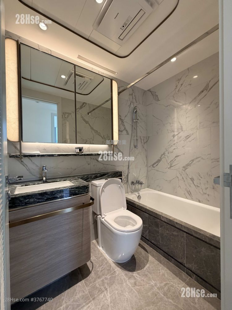 Monaco 售盘 3 房 , 2 浴室 727 平方尺