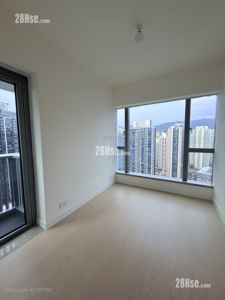 Monaco 售盘 3 房 , 2 浴室 727 平方尺