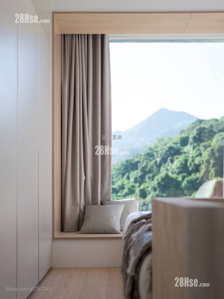 Peak One Sell 3 Bedrooms , 2 Bathrooms 1,014 ft²