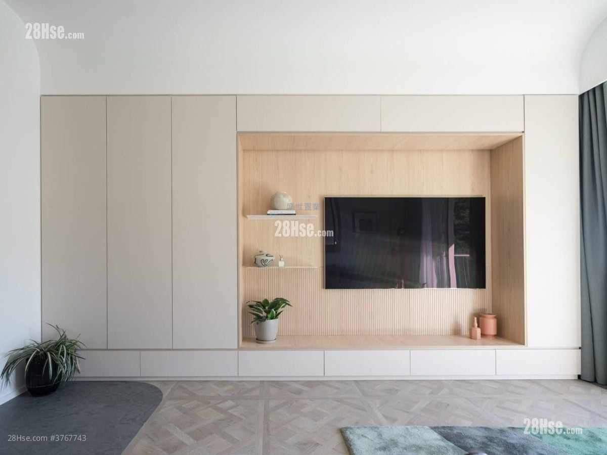 Peak One Sell 3 Bedrooms , 2 Bathrooms 1,014 ft²