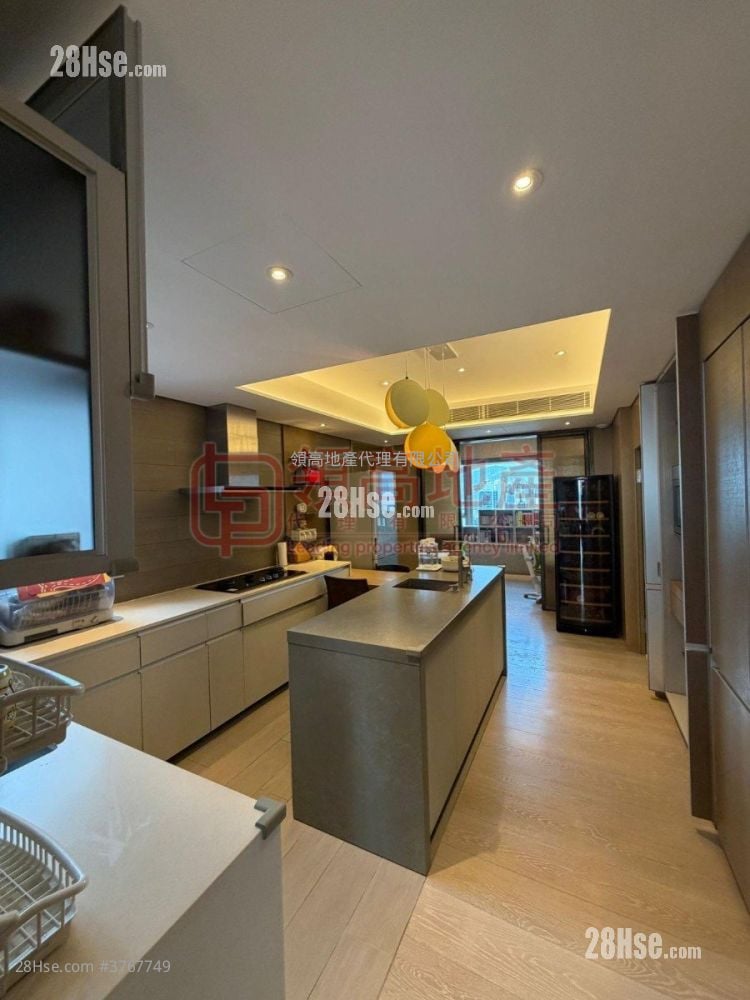 Grand Austin 售盘 5+ 房 , 3 浴室 2,179 平方尺