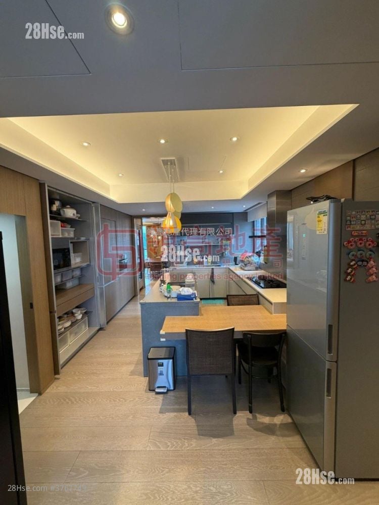 Grand Austin 售盘 5+ 房 , 3 浴室 2,179 平方尺