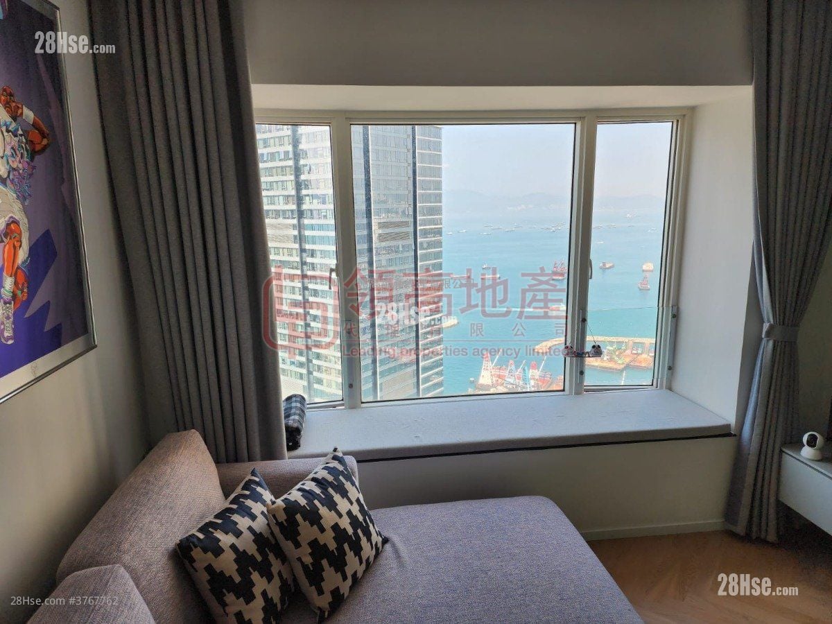 Sorrento Sell 2 Bedrooms , 2 Bathrooms 808 ft²