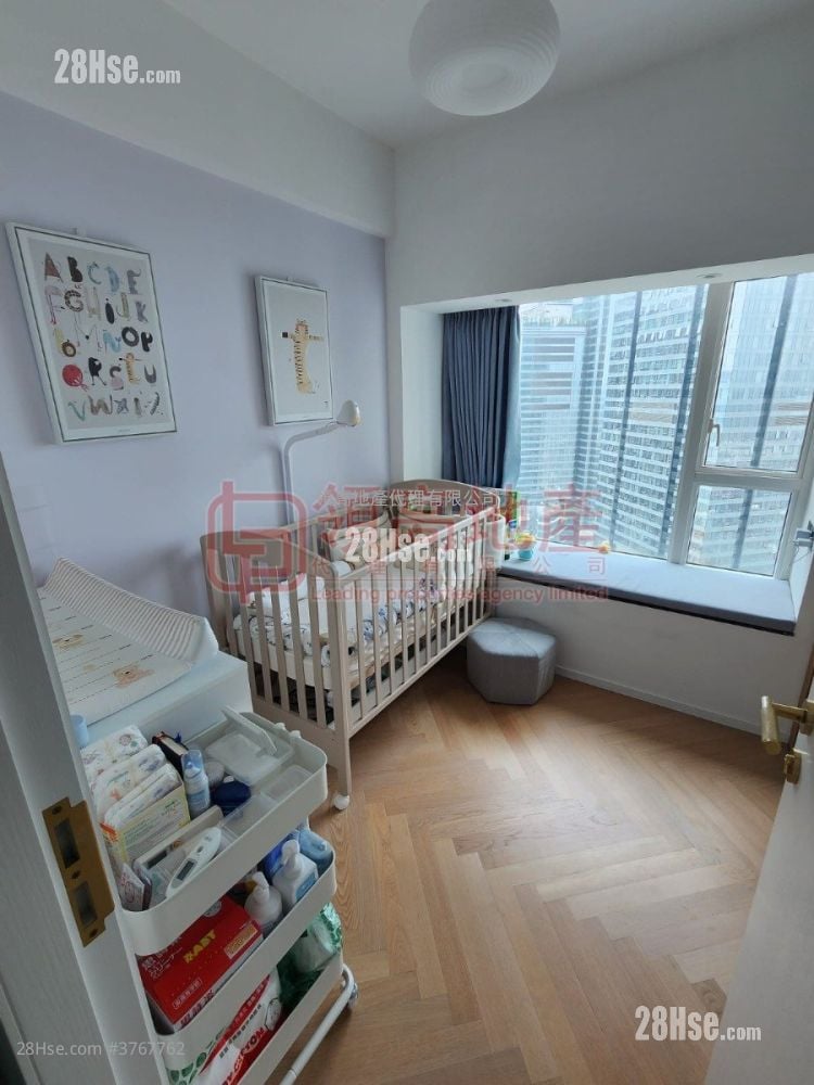 Sorrento Sell 2 Bedrooms , 2 Bathrooms 808 ft²