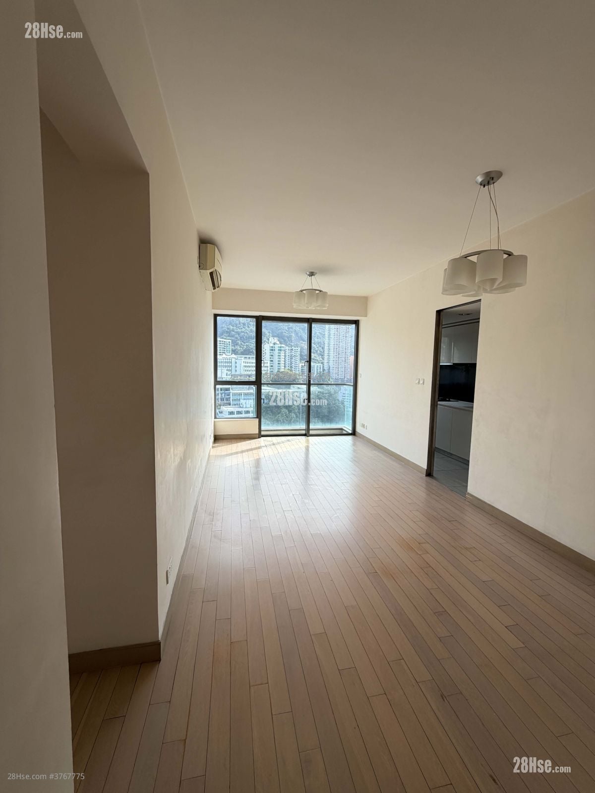 萃峰 售盘 3 房 , 3 浴室 875 平方尺