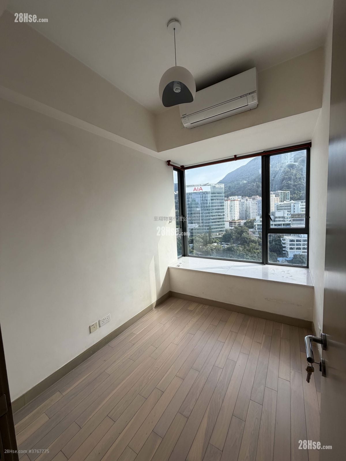 萃峰 售盘 3 房 , 3 浴室 875 平方尺