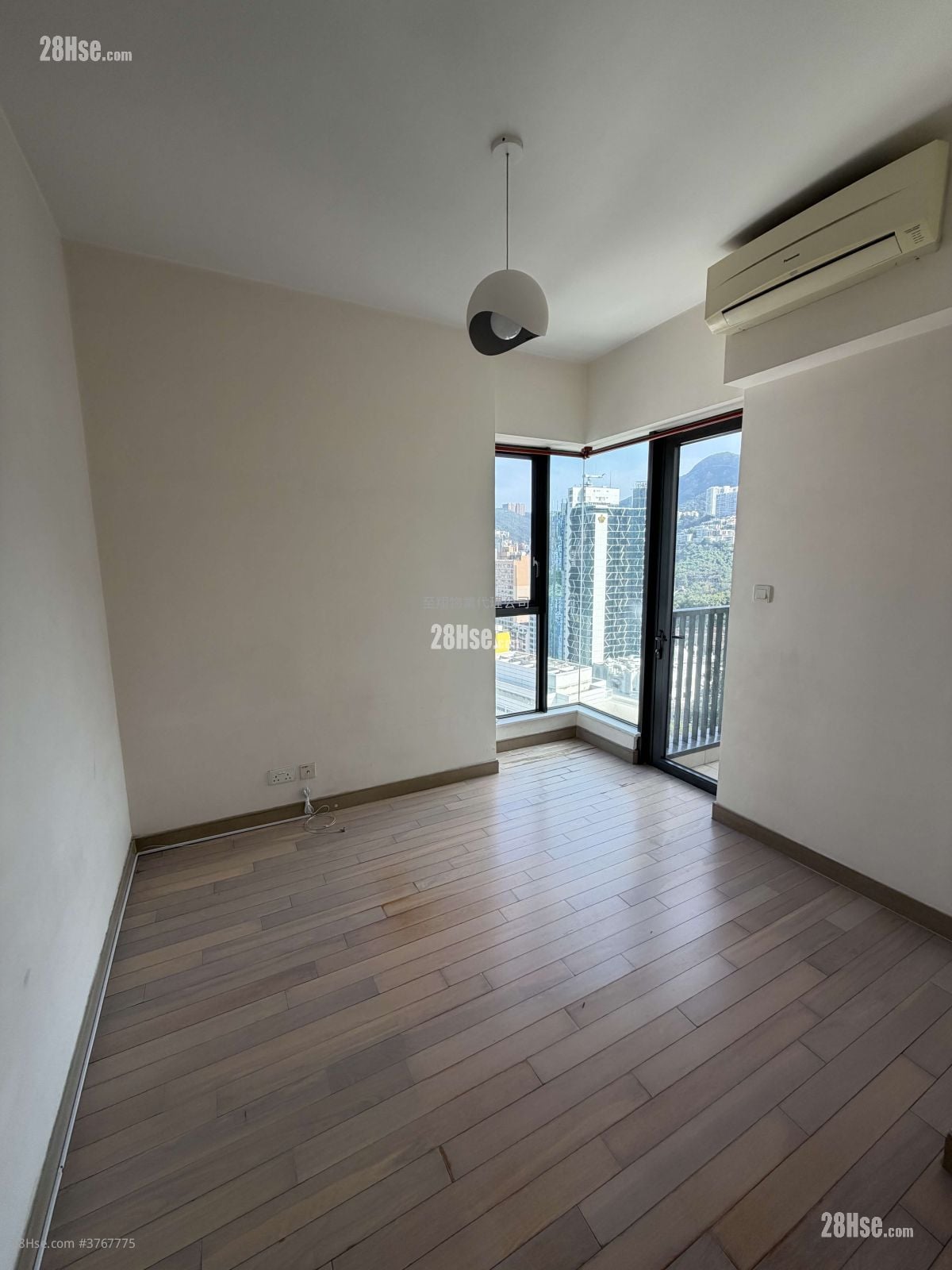 萃峰 售盘 3 房 , 3 浴室 875 平方尺