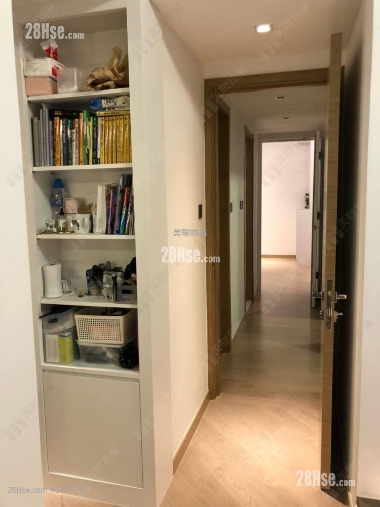 峻峦 售盘 3 房 , 2 浴室 945 平方尺