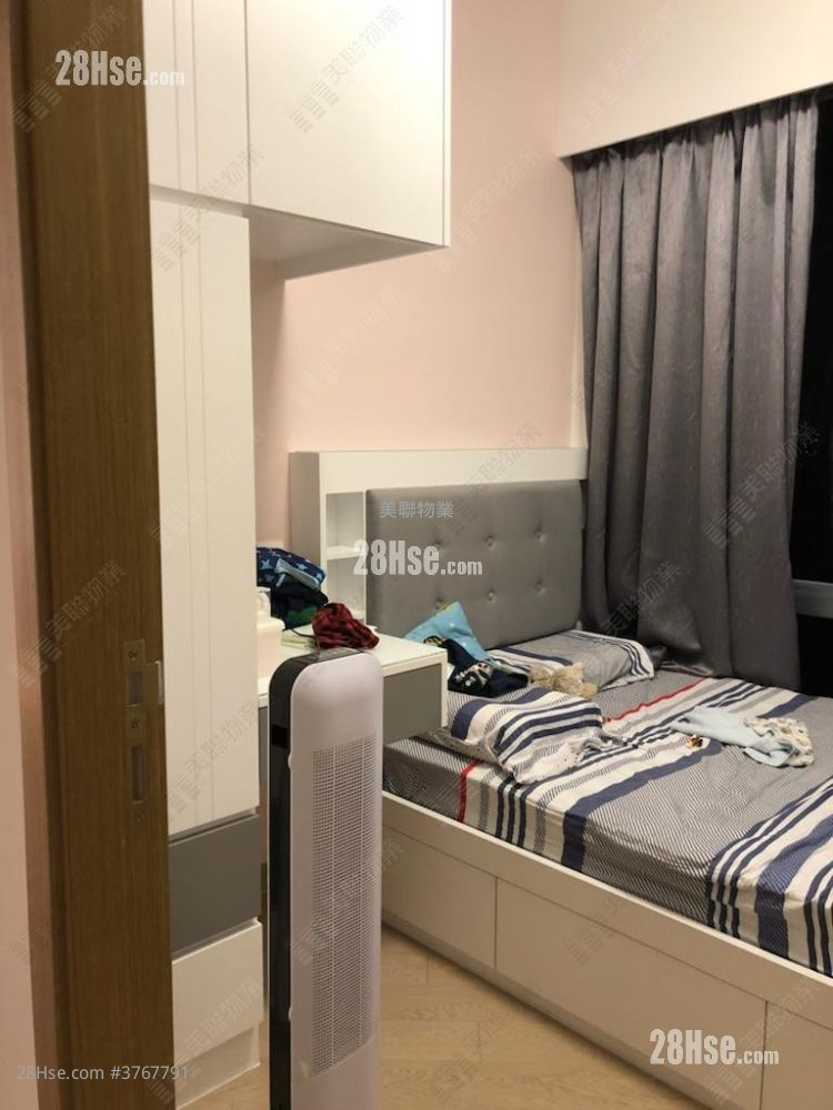 峻峦 售盘 3 房 , 2 浴室 945 平方尺