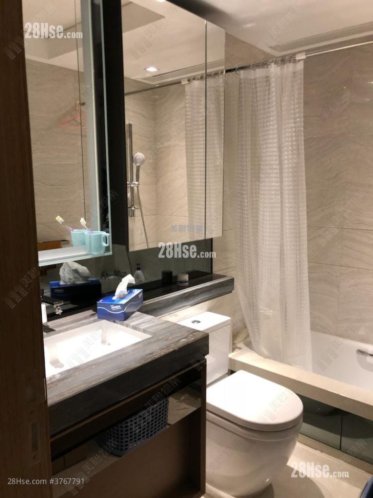 峻峦 售盘 3 房 , 2 浴室 945 平方尺