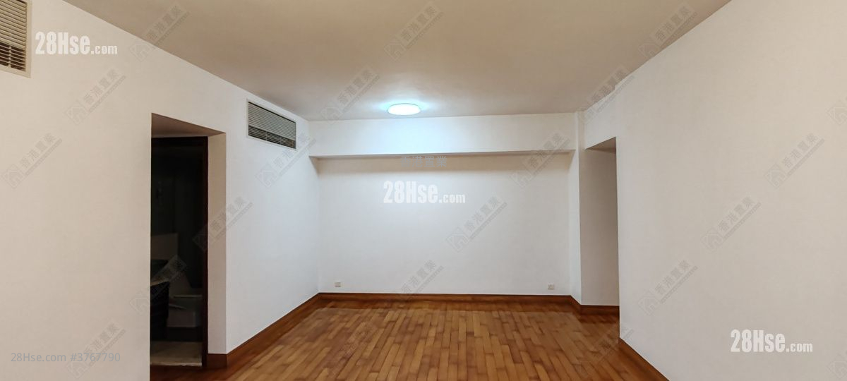 君临天下 售盘 3 房 , 2 浴室 1,058 平方尺