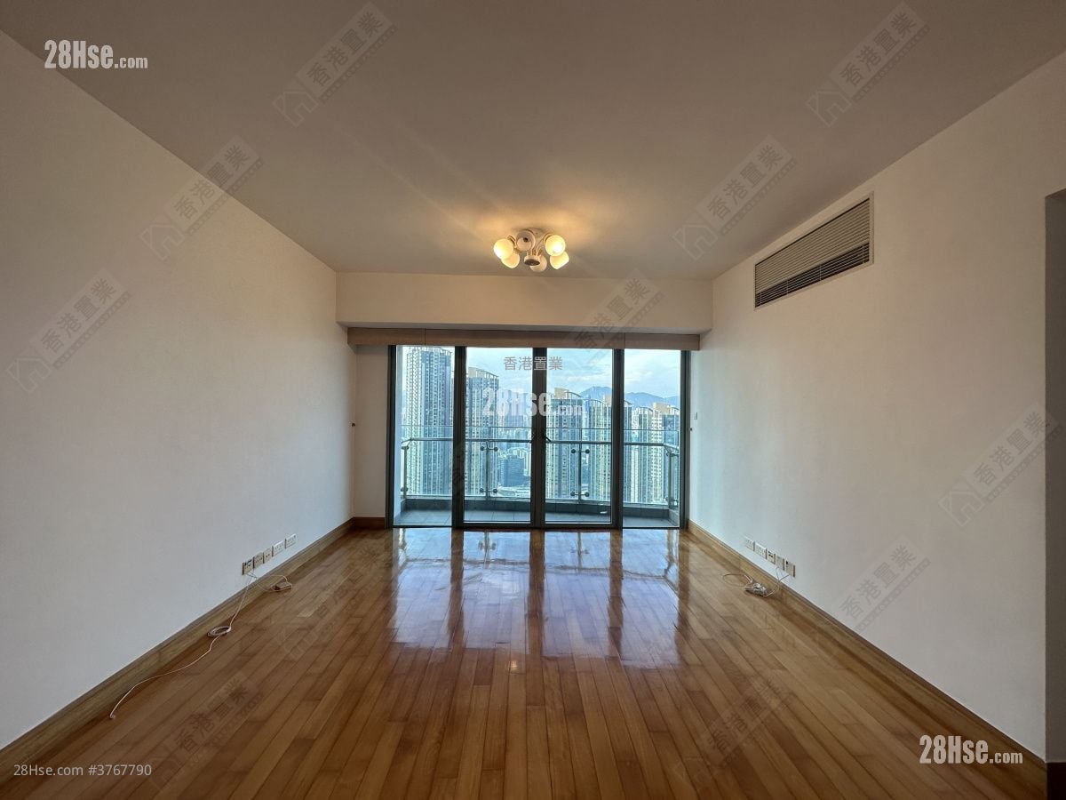 君临天下 售盘 3 房 , 2 浴室 1,058 平方尺