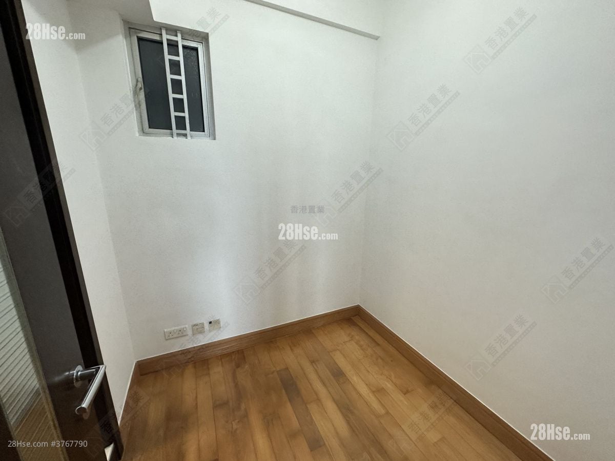 君临天下 售盘 3 房 , 2 浴室 1,058 平方尺