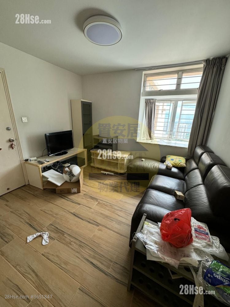 Sun Tuen Mun Centre Rental 3 Bedrooms , 2 Bathrooms 597 ft²