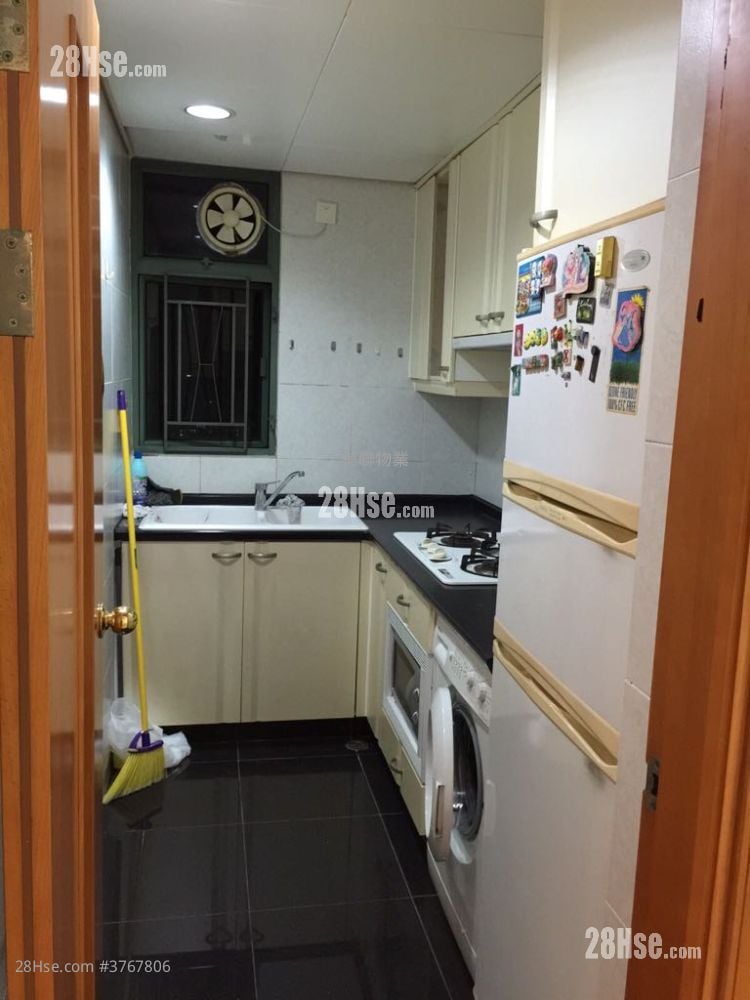 Island Resort Sell 2 Bedrooms , 1 Bathroom 455 ft²