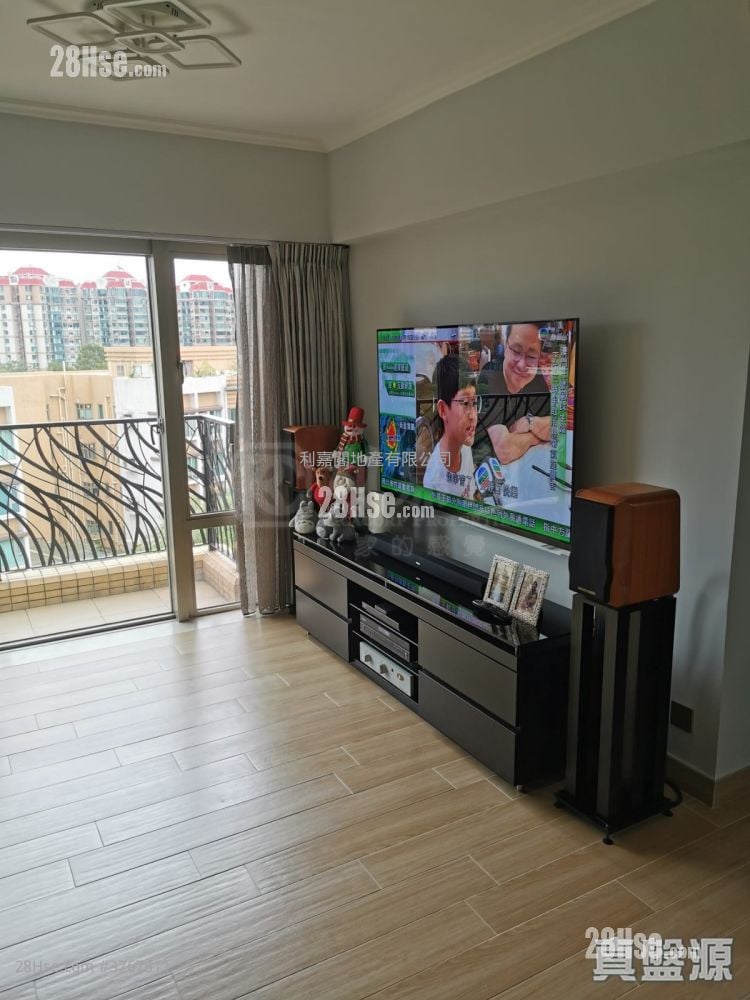 Fiori Sell 3 Bedrooms 850 ft²