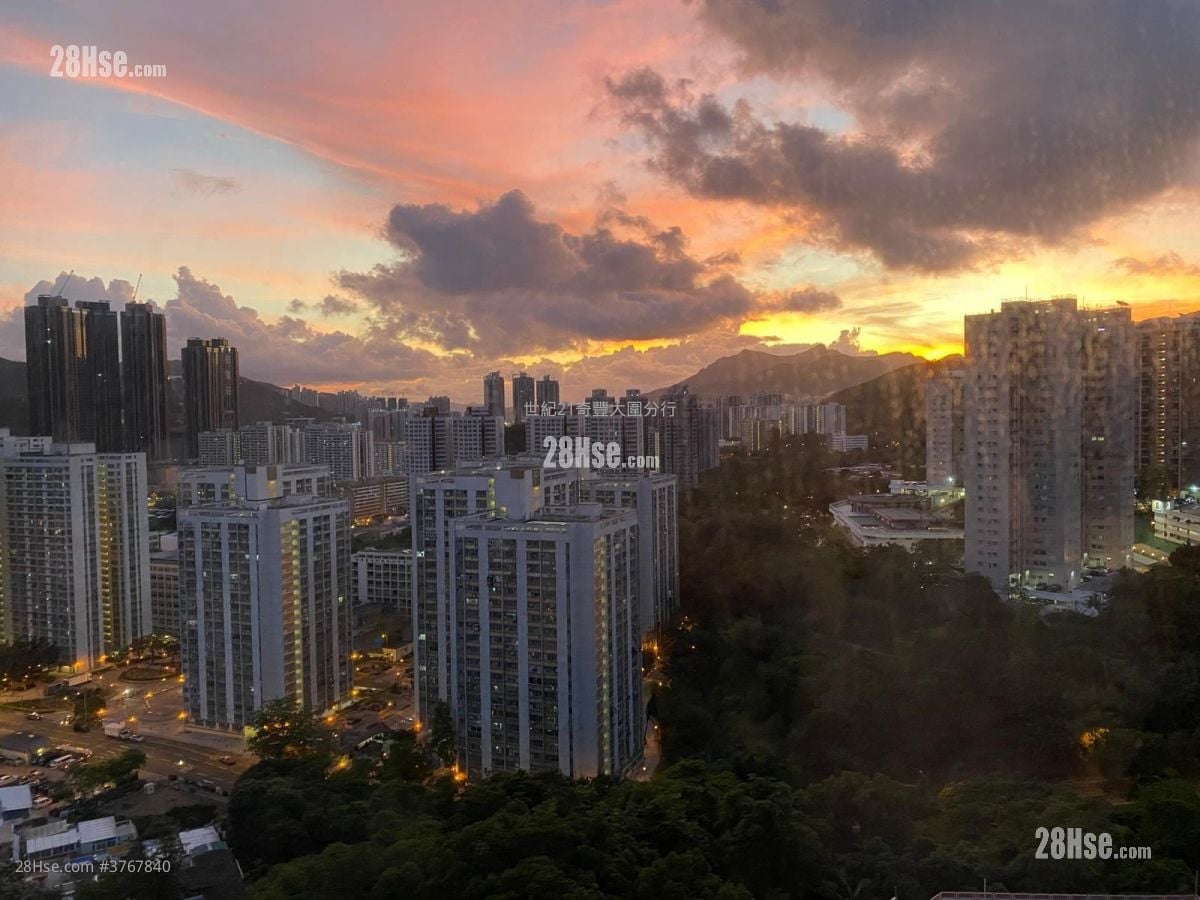 Parc Royale Sell 3 Bedrooms , 3 Bathrooms 736 ft²