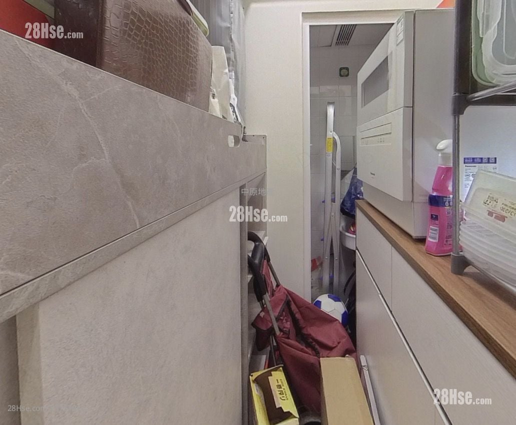 天钻 售盘 3 房 , 2 浴室 748 平方尺