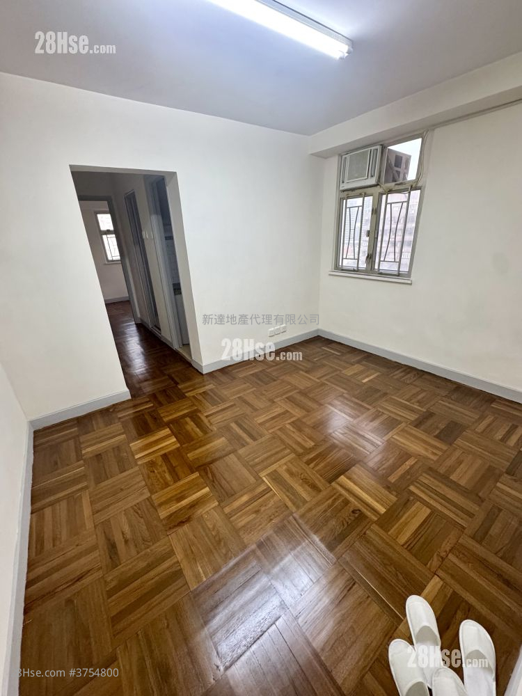 金輝大廈 租盤 3 房 , 1 浴室 411 平方呎