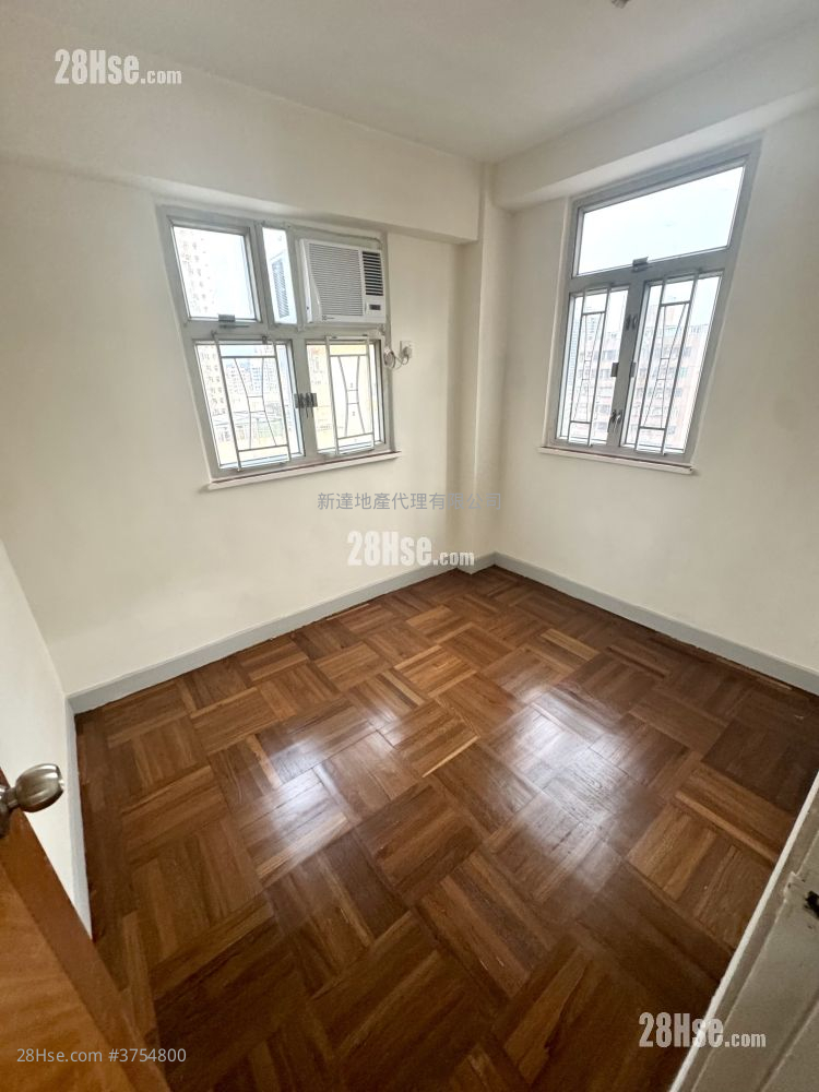 金輝大廈 租盤 3 房 , 1 浴室 411 平方呎