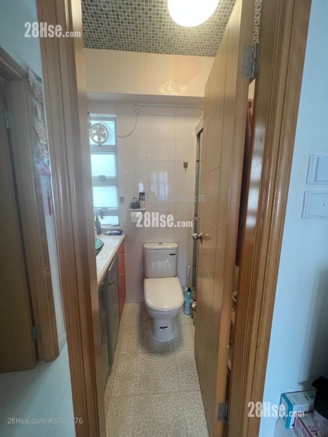 Whampoa Estate Sell 2 Bedrooms , 1 Bathroom 401 ft²