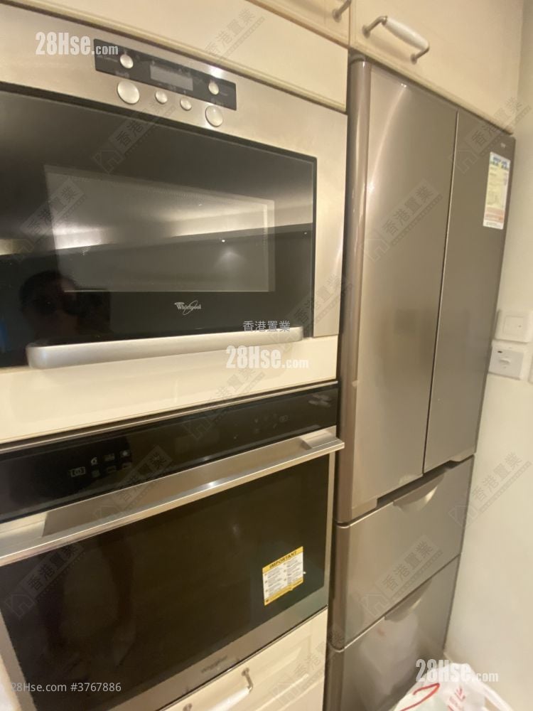 The Waterfront Sell 3 Bedrooms , 2 Bathrooms 943 ft²