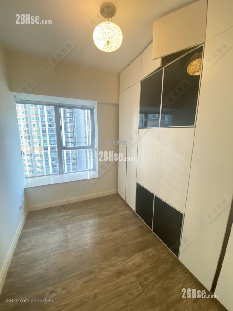 The Waterfront Sell 3 Bedrooms , 2 Bathrooms 943 ft²