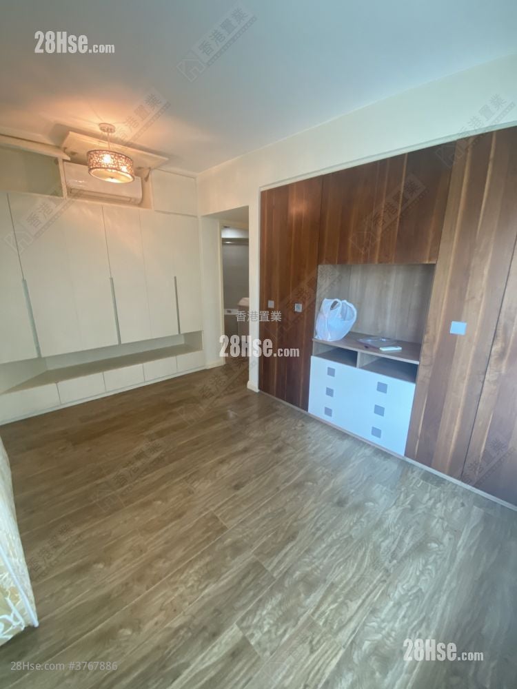 The Waterfront Sell 3 Bedrooms , 2 Bathrooms 943 ft²