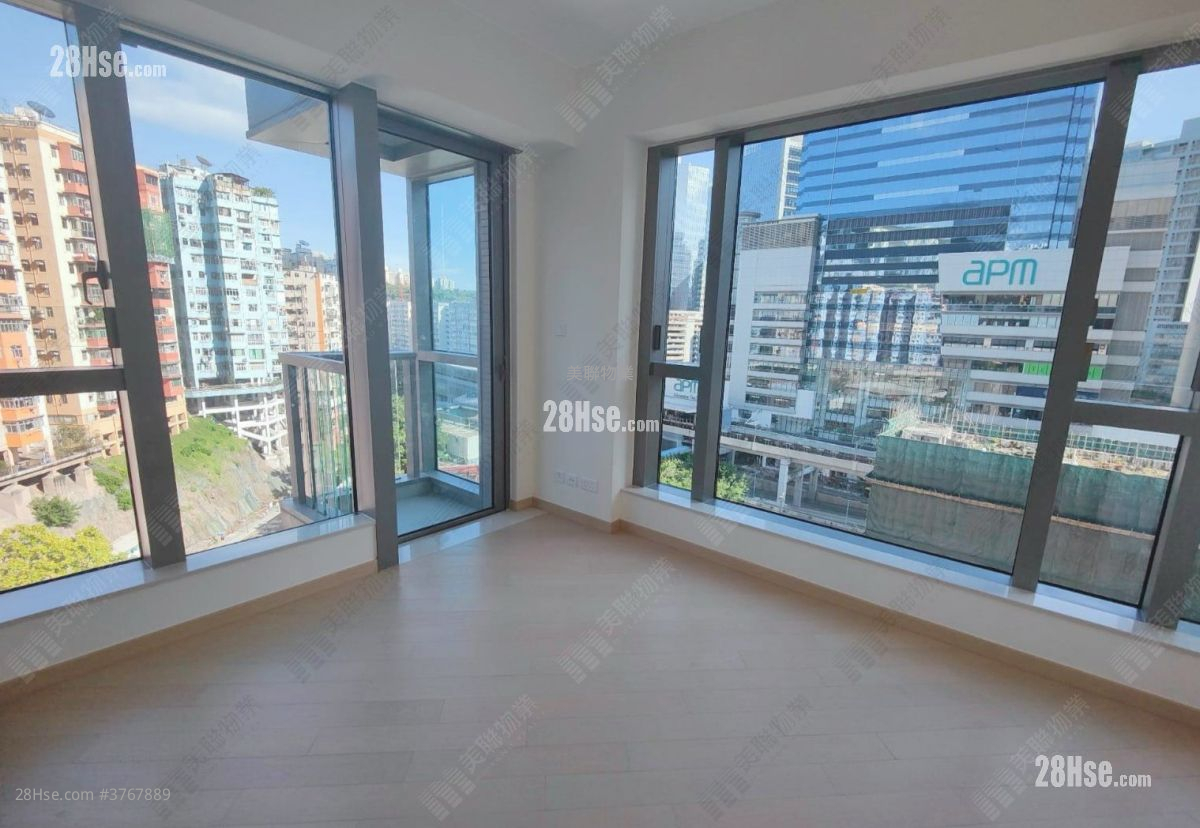 Grand Central Sell 2 Bedrooms 676 ft²