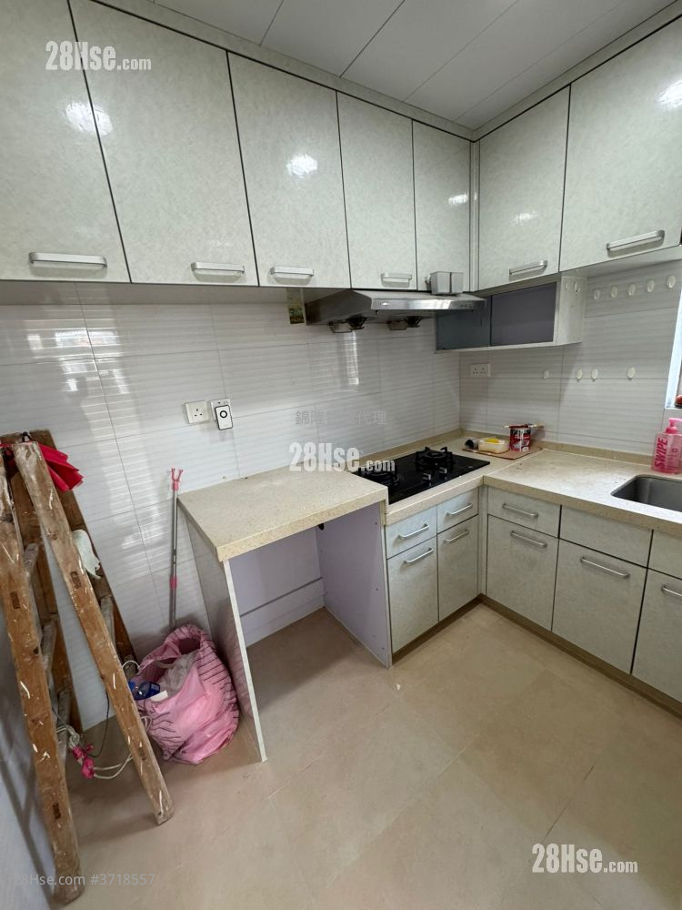 首利大廈 租盤 2 房 , 1 浴室 415 平方呎