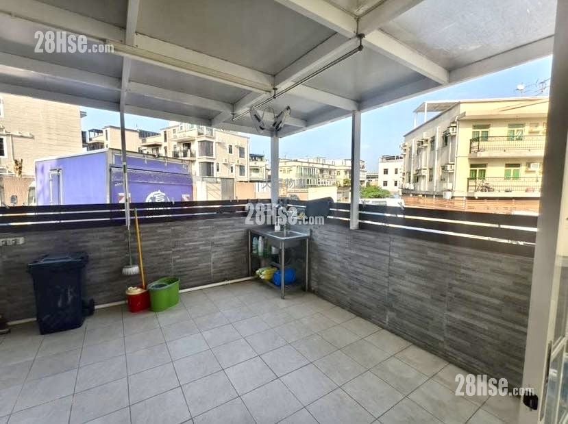 村屋 售盘 2 房 , 1 浴室 700 平方尺