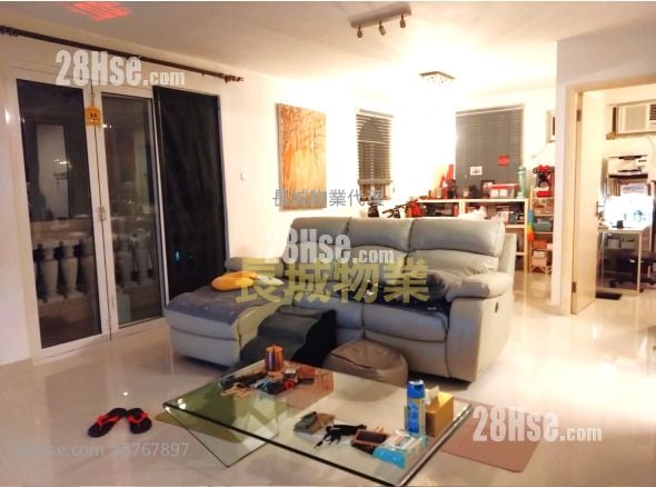 Tai Po Village House Sell 2 Bedrooms , 1 Bathroom 630 ft²