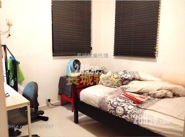Tai Po Village House Sell 2 Bedrooms , 1 Bathroom 630 ft²