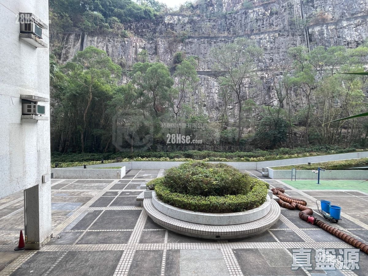 康怡花园 售盘 2 房 , 1 浴室 522 平方尺