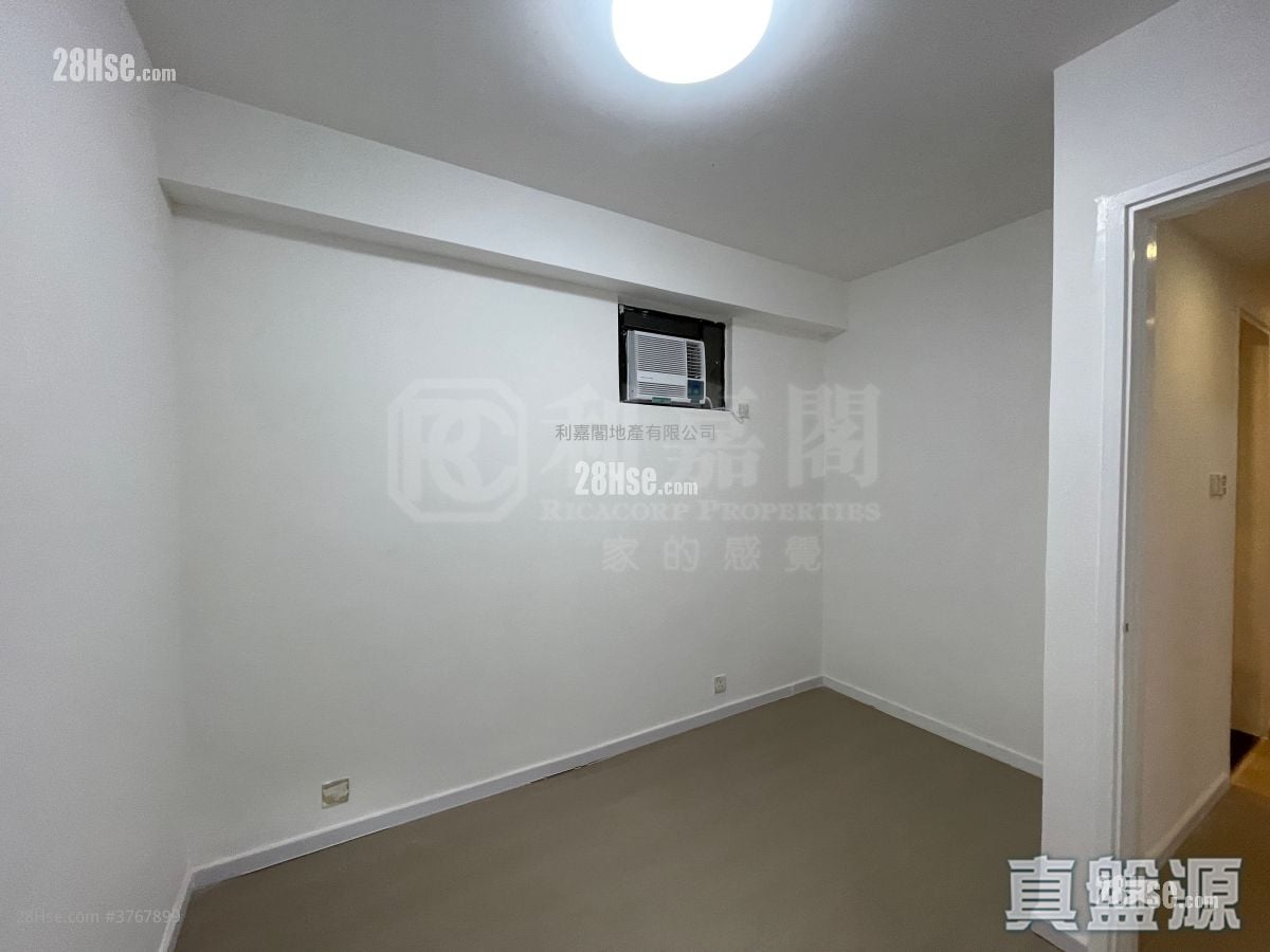 康怡花园 售盘 2 房 , 1 浴室 522 平方尺