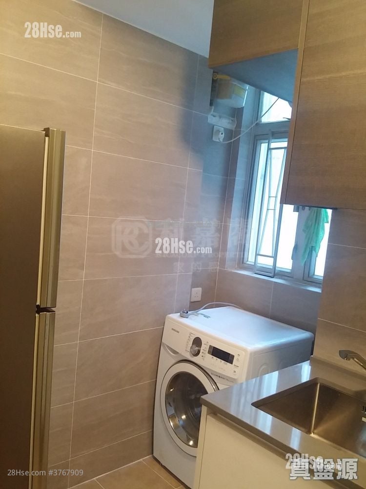 太古城 售盘 3 房 , 1 浴室 684 平方尺