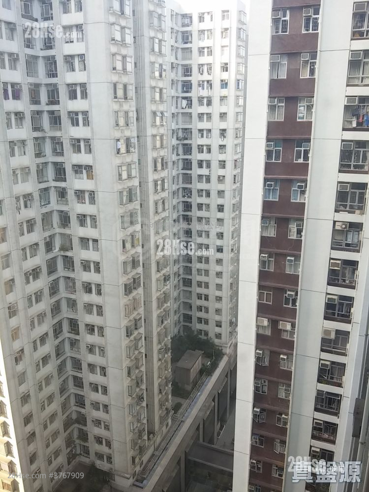 太古城 售盘 3 房 , 1 浴室 684 平方尺