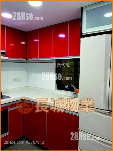 Tai Po Village House Sell 2 Bedrooms , 2 Bathrooms 630 ft²