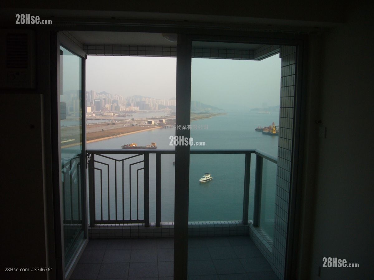 Grand Waterfront Sell 3 Bedrooms , 2 Bathrooms 616 ft²