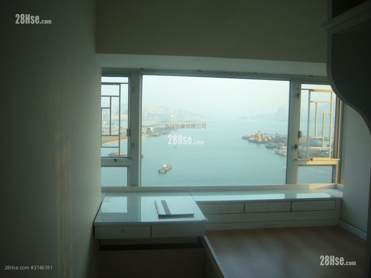 Grand Waterfront Sell 3 Bedrooms , 2 Bathrooms 616 ft²