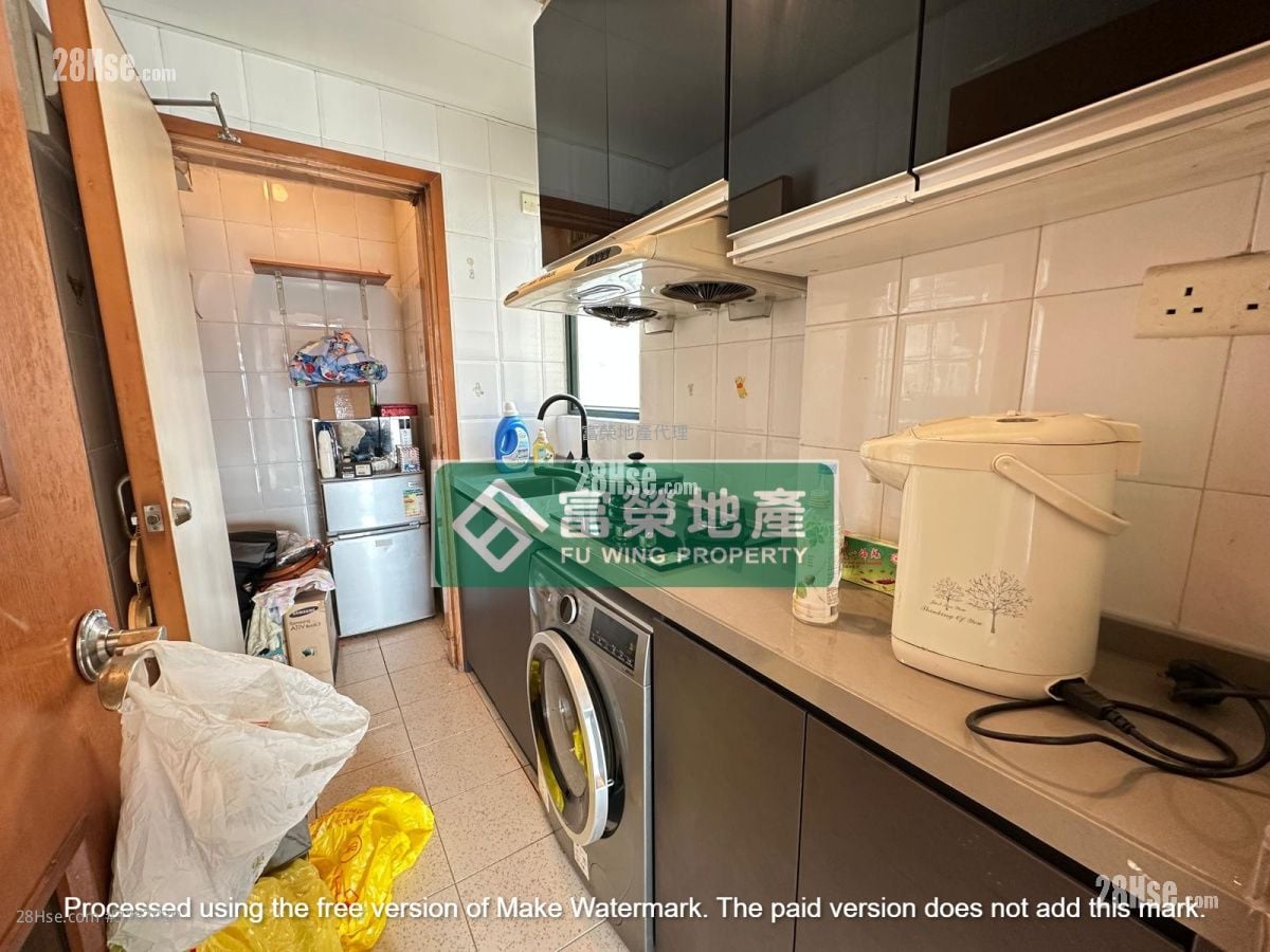 Yau On Court Sell 2 Bedrooms , 1 Bathroom 318 ft²