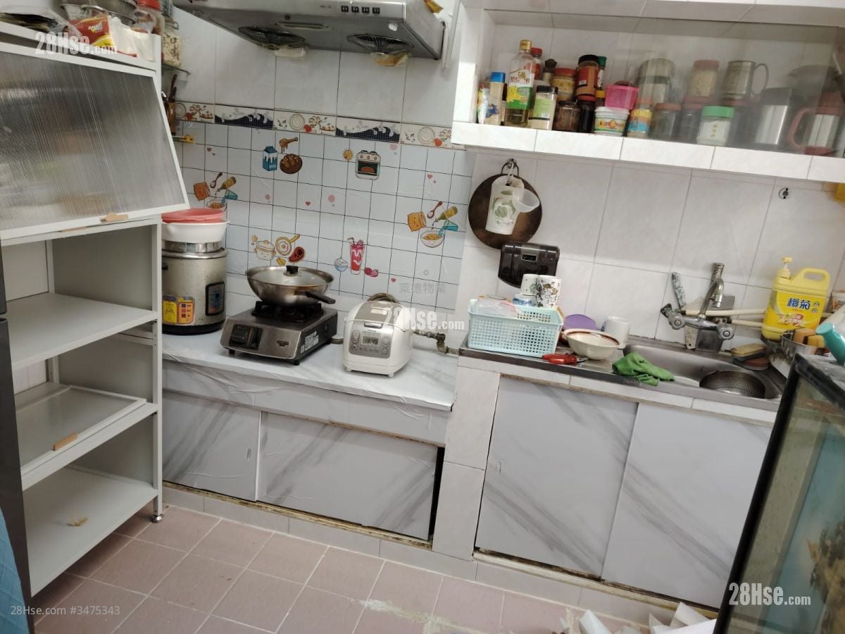 东头(二)邨 售盘 2 房 , 1 浴室 435 平方尺