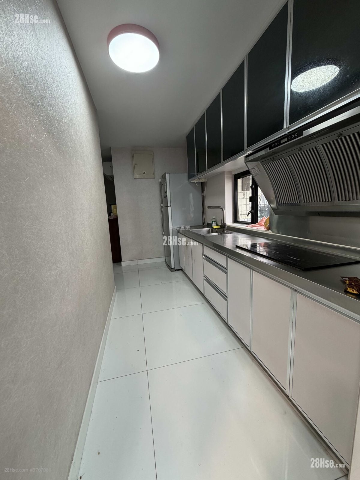 Yuk Yat Gardens Phase 3 Sell 700 ft²