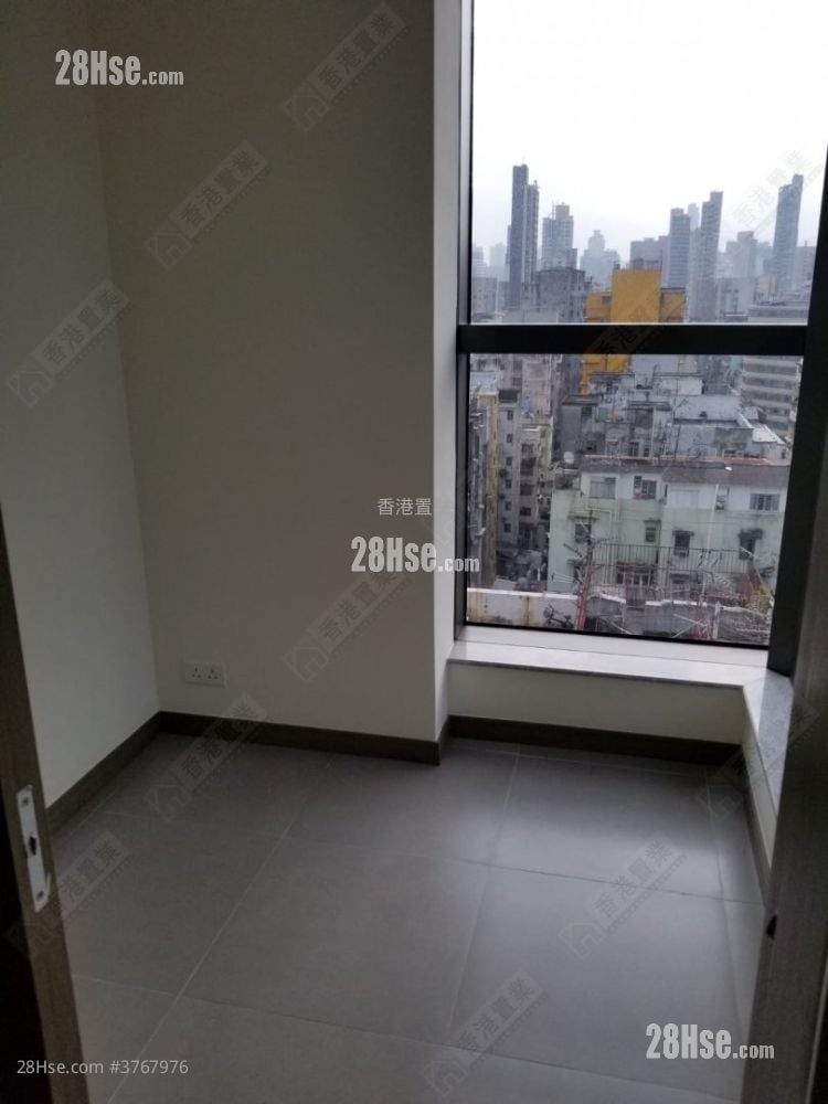 Ava228 Sell 1 Bedroom , 1 Bathroom 249 ft²